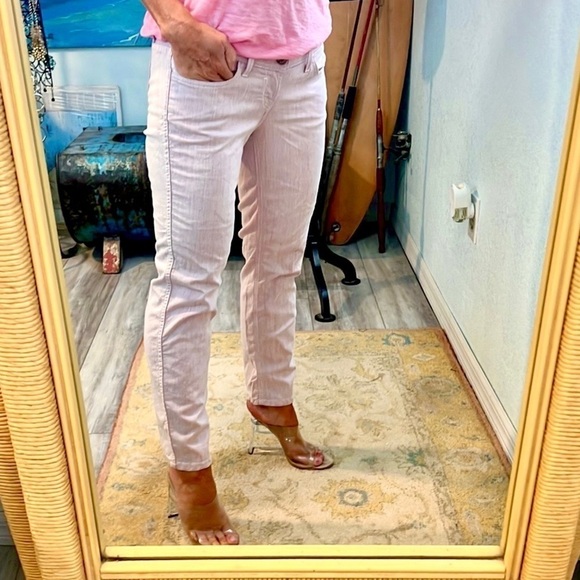 💞Rich & Skinny,Hint of Pink,Mid-Rise, Tapered Jeans,Excellent Condition,Size 26 - Picture 1 of 12